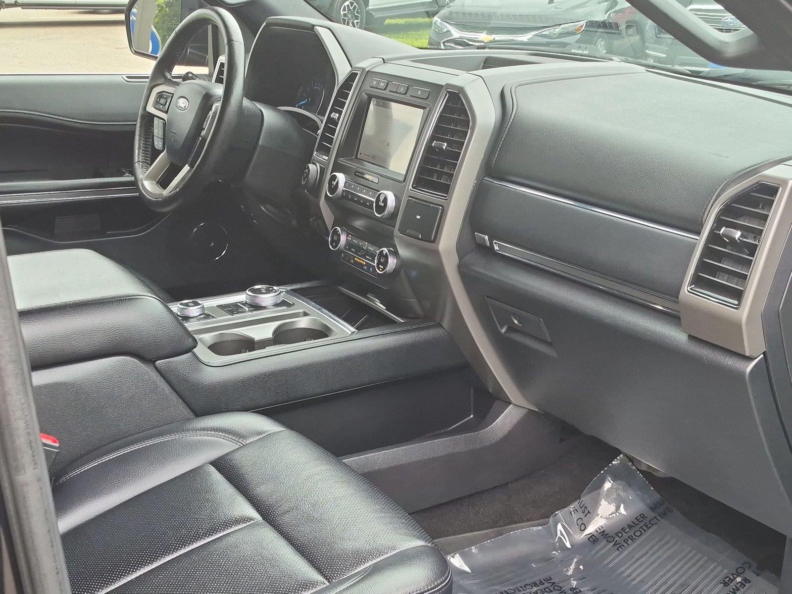 2019 Ford Expedition Max XLT *Under Deposit*