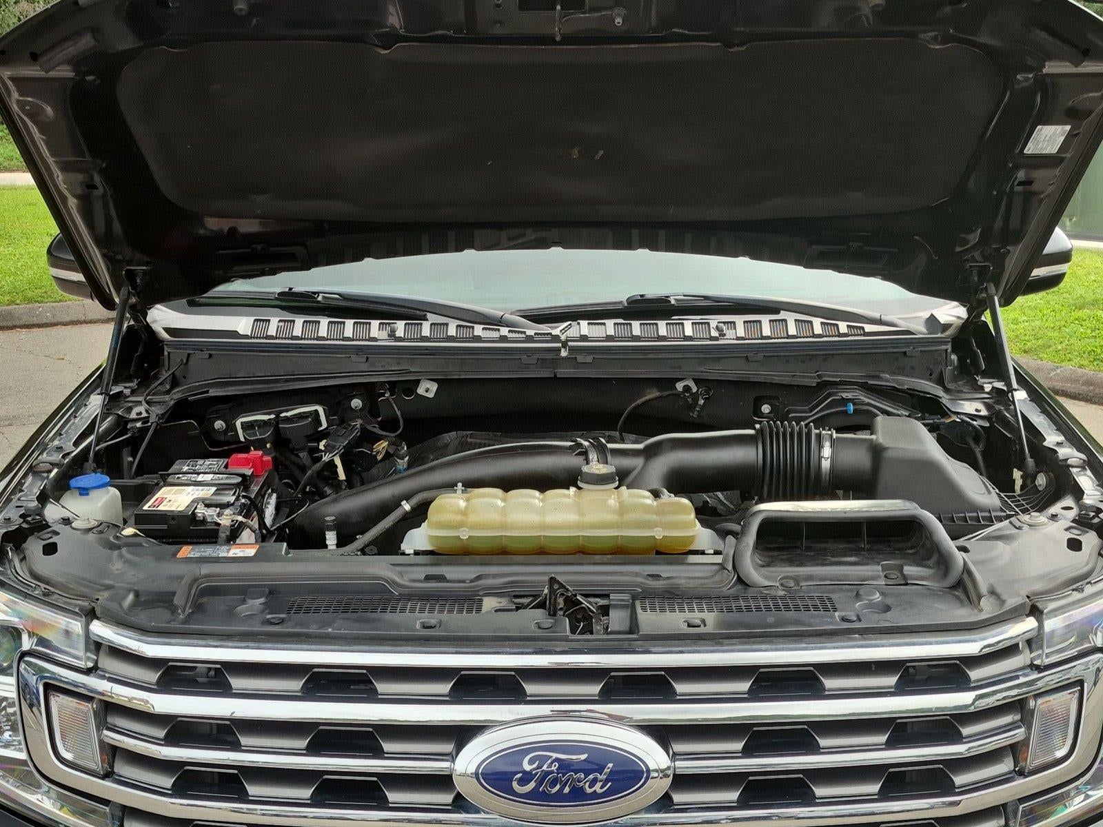 2019 Ford Expedition Max XLT *Under Deposit*