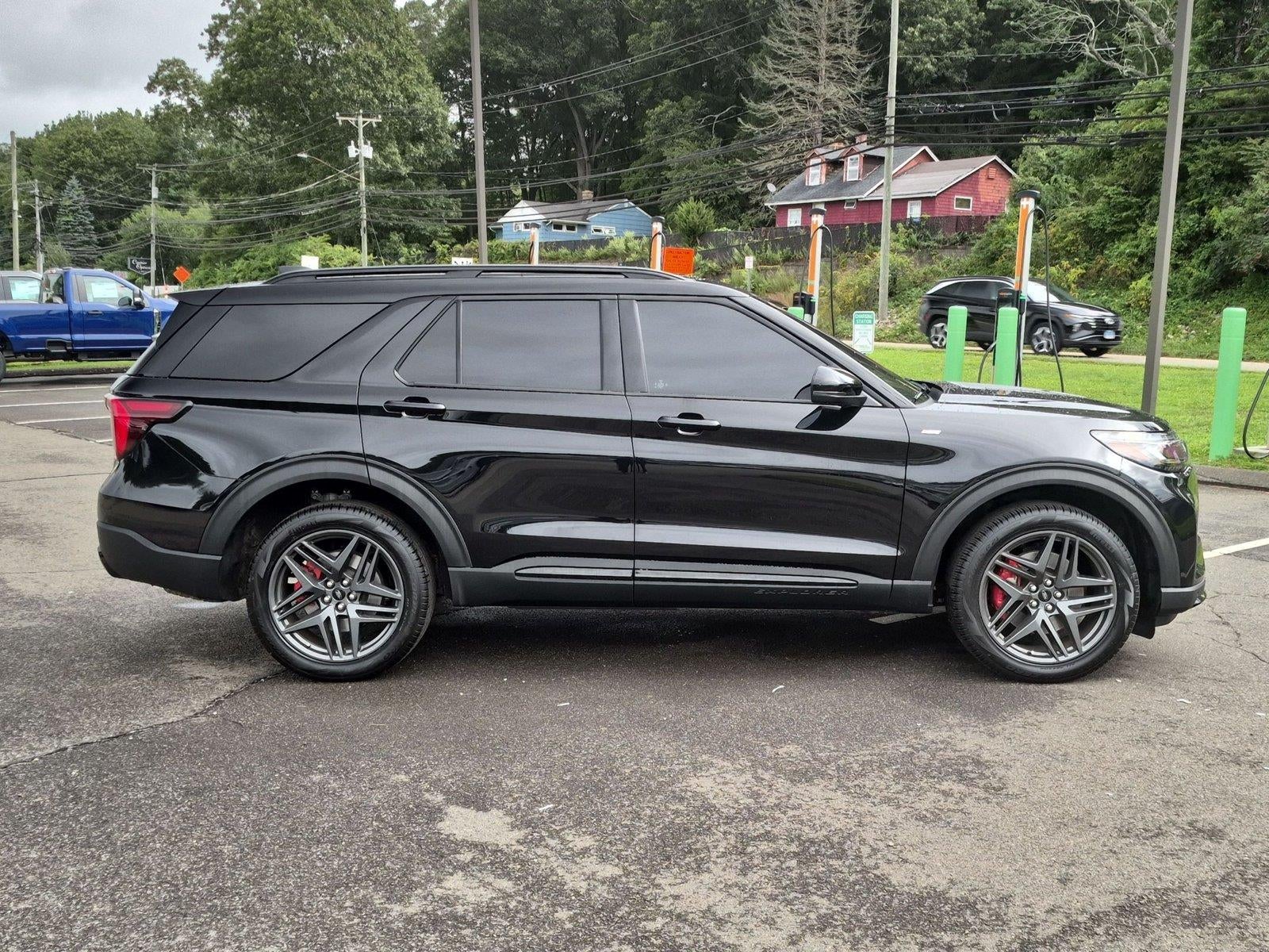2025 Ford Explorer ST-Line *Under Deposit*