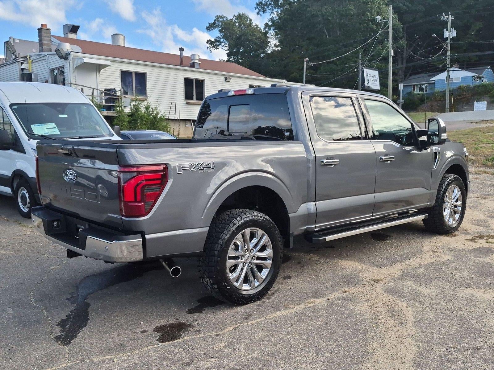 2024 Ford F-150 LARIAT *Under Deposit*