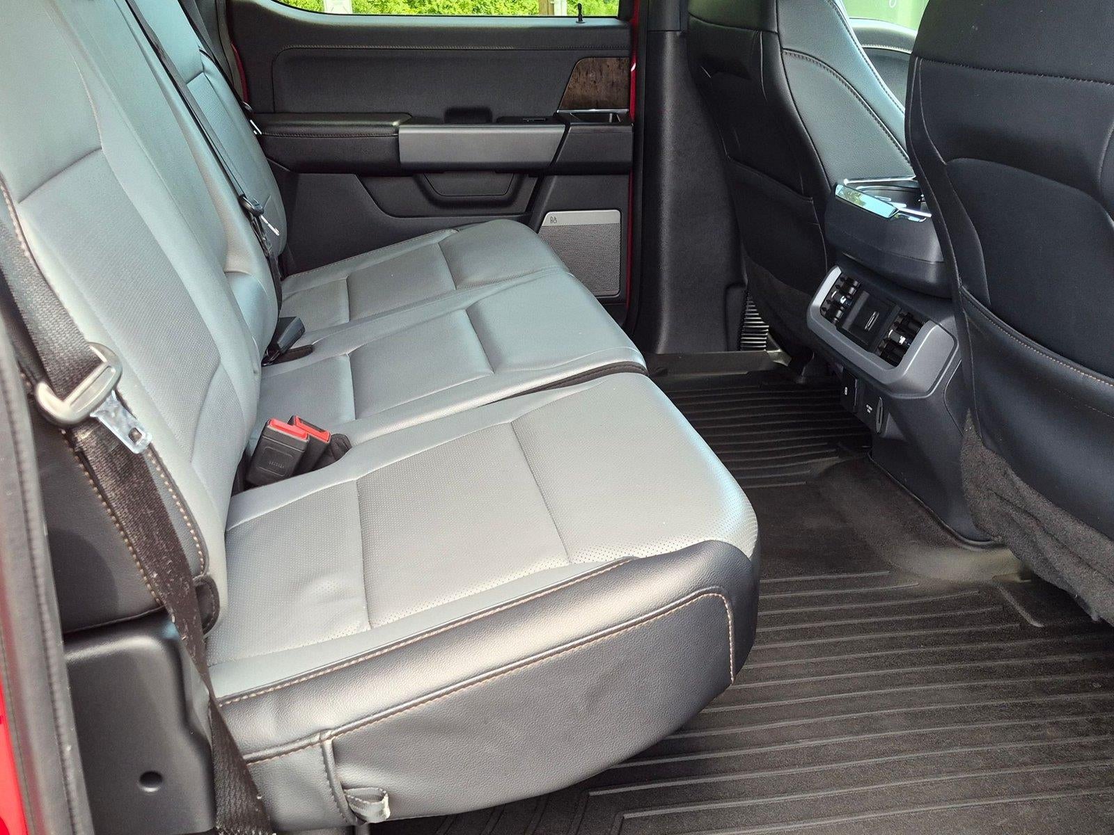 2023 Ford F-150 LARIAT *Under Deposit*