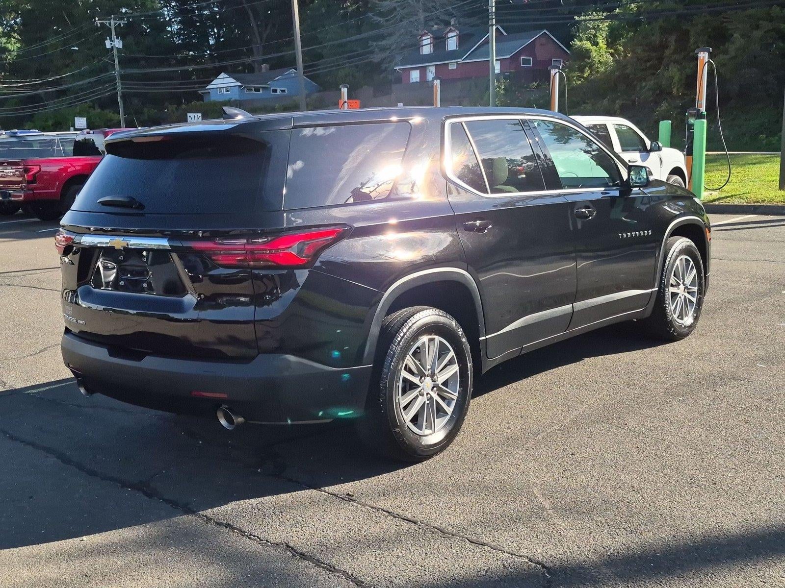 2023 Chevrolet Traverse LS