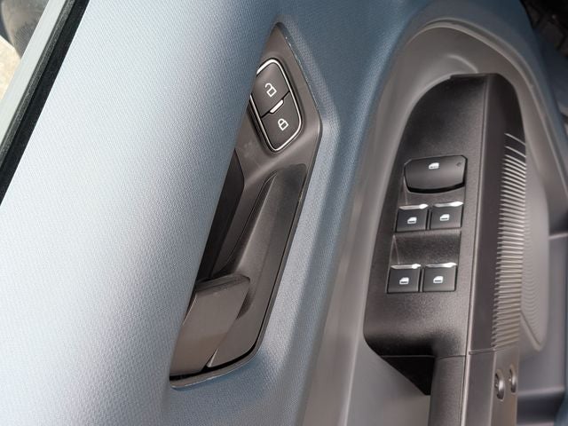 2026 Ford Maverick XL *Under Deposit*