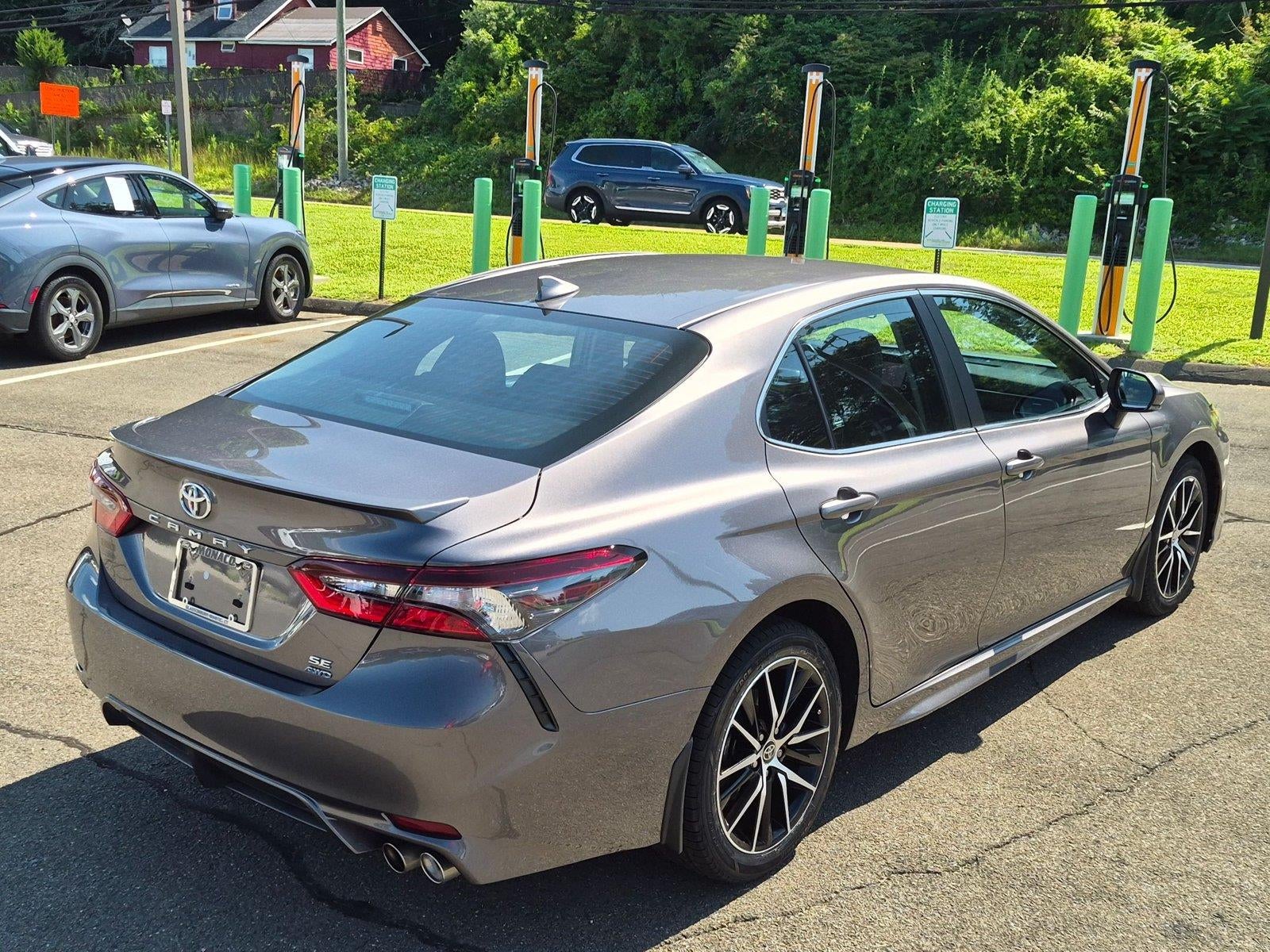 2024 Toyota Camry SE *Under Deposit*