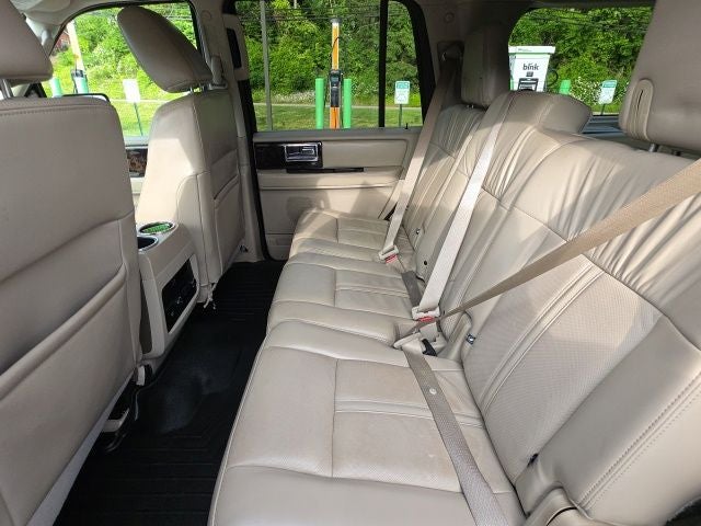 2017 Lincoln Navigator Select