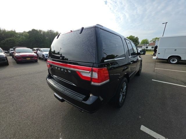 2017 Lincoln Navigator Select