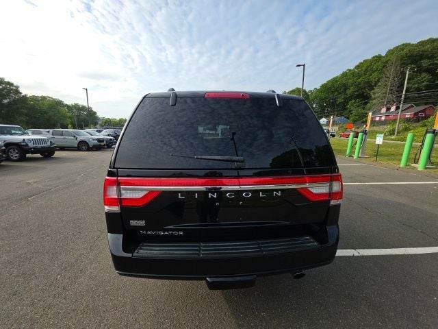 2017 Lincoln Navigator Select