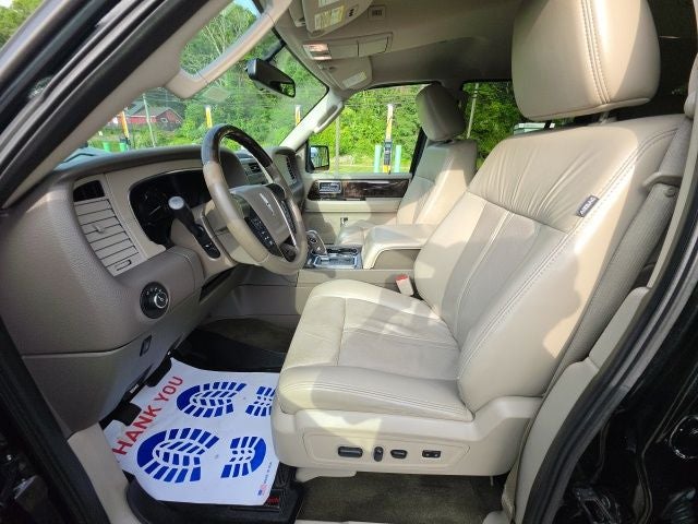2017 Lincoln Navigator Select