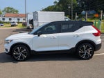 2020 Volvo XC40 R-Design *Under Deposit*